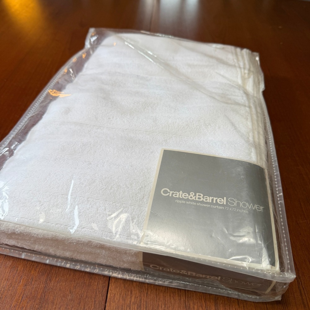 Crate & Barrel Ripple White Shower Curtain 72x72 Textured Modern Bathroom New